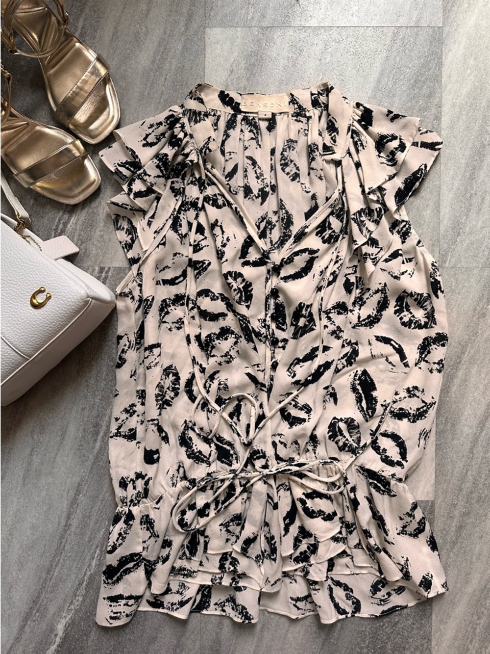 Bensoni kiss Print 100% Silk Top 8